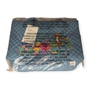 Vera Bradley Disney 100 Winnie the Pooh Small Vera Tote Bag Purse NWT